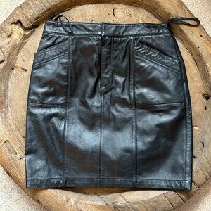 Nine West black leather whimsigoth going out date night miniskirt women's size 2